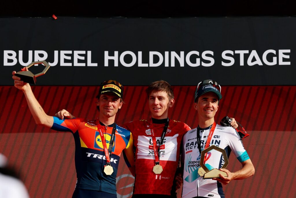 UAE Tour 2026: sette le tappe per arrivare alla vittoria finale, oltre 1000 chilometri totali 3 UAE Tour 2025, il podio finale con Pogacar 1°, Ciccone 2° e Bilbao 3°