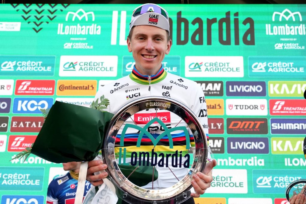 Pogacar domina il Giro di Lombardia 2025 e firma un record leggendario 2 Tadej Pogacar re del Giro di Lombardia 2025