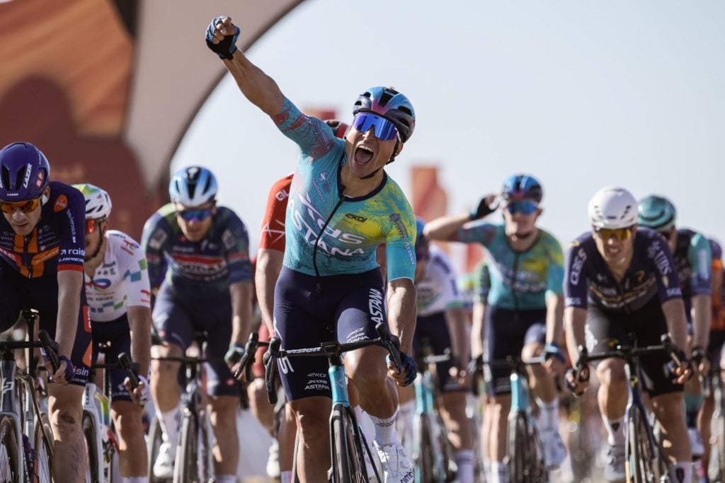 Vittoria di Davide Donati nella tappa 2 Giro di Sardegna 2026. Italia a 15 trionfi stagionali 2 Tappa 4 AlUla Tour 2026, vittoria italiana firmata da Matteo Malucelli