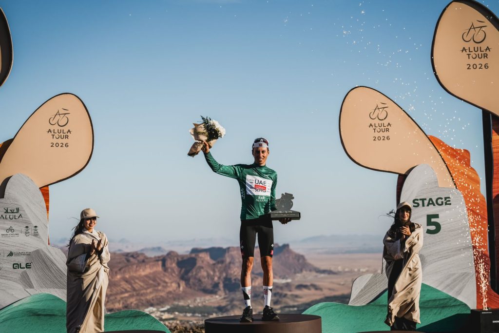AlUla Tour 2026: vittoria finale di Jan Christen. Primo trionfo di uno svizzero in questa corsa 2 Jan Christen sul podio, è lui il vincitore dell'AlUla Tour 2026