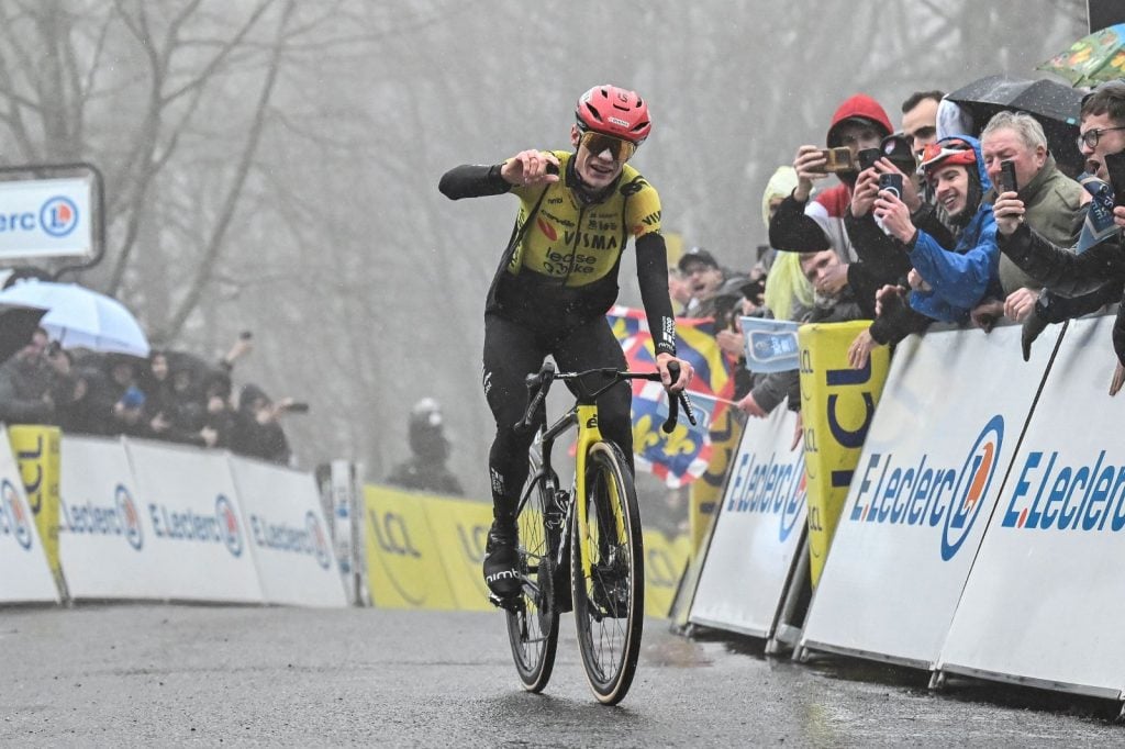 Parigi Nizza 2026: Vingegaard firma il primo storico trionfo danese dominando la corsa 2 Tappa 4 Parigi Nizza 2026, vittoria e primato in classifica per Jonas Vingegaard