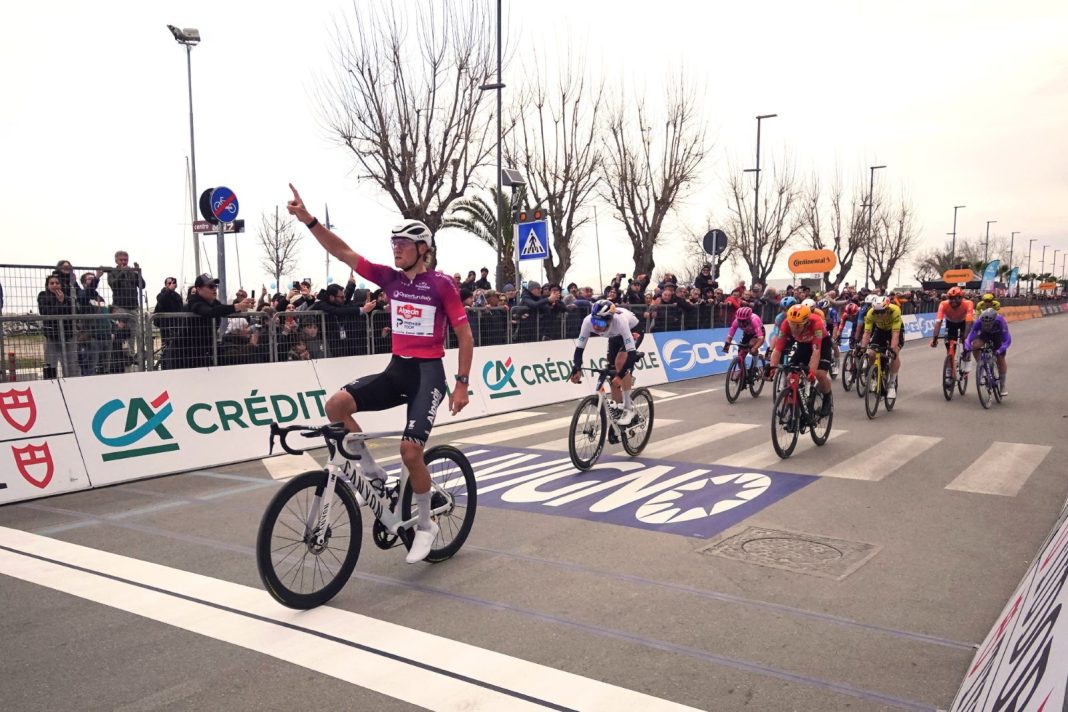 Tappa 4 Tirreno Adriatico 2026, vittoria di Mathieu Van der Poel