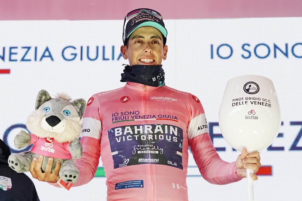 Tappa 9 Giro d'Italia 2026: Vingegaard firma la seconda vittoria, Eulalio difende la maglia rosa 2 Afonso Eulalio resta in maglia rosa dopo la tappa 9 Giro d'Italia 2026