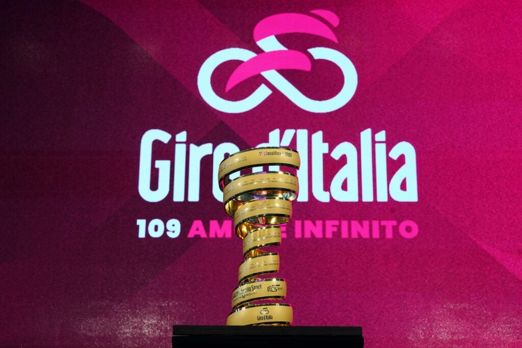 Giro d'Italia 2026, il Trofeo Senza Fine della Corsa Rosa numero 109