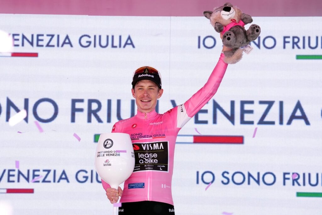 Statistiche Giro d’Italia 2026 alla vigilia della settimana decisiva per la vittoria finale 1 Tappa 14 Giro d'Italia 2026, prima maglia rosa in carriera per Jonas Vingegaard