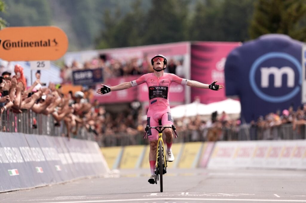 Tappa 20 Giro d'Italia 2026. Jonas Vingegaard domina a Piancavallo
