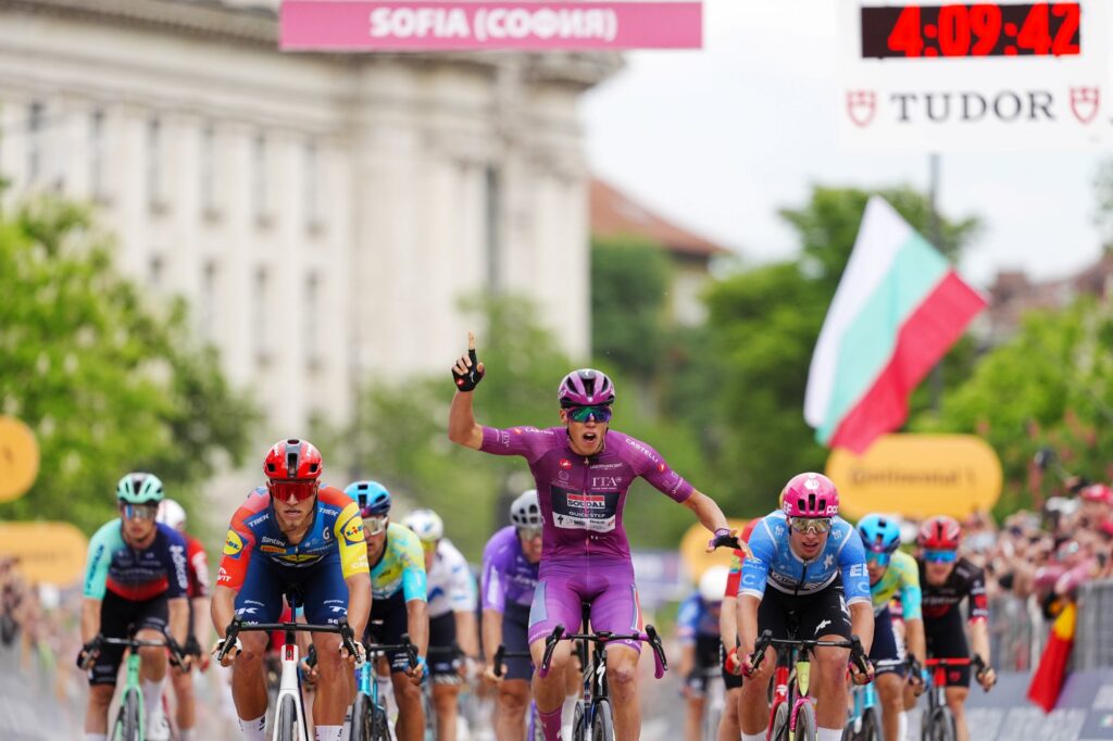 Statistiche Giro d’Italia 2026 dopo 3 tappe: dalla doppia vittoria francese alla prima volta dell'Uruguay 2 Tappa 3 Giro d'Italia 2026, vittoria di Paul Magnier