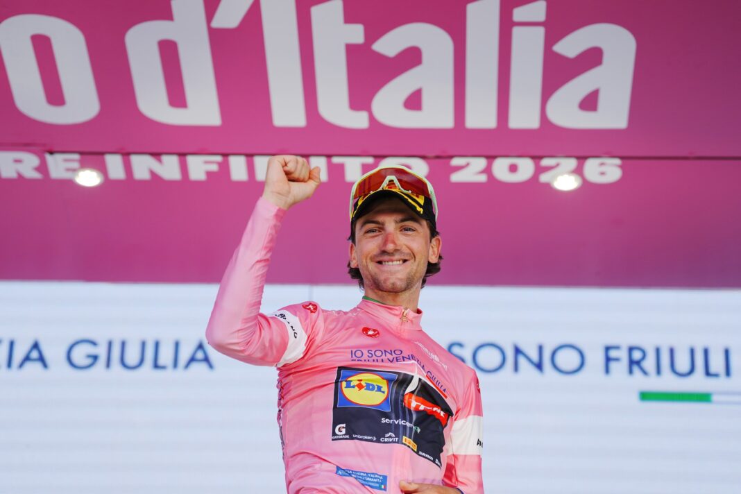 Tappa 4 Giro d'Italia 2026, Giulio Ciccone conquista la maglia rosa