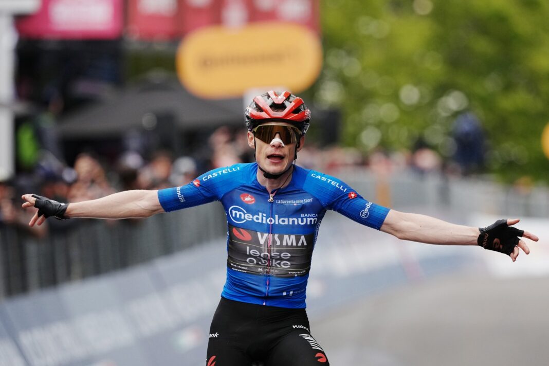Tappa 9 Giro d'Italia 2026, seconda vittoria di Jonas Vingegaard