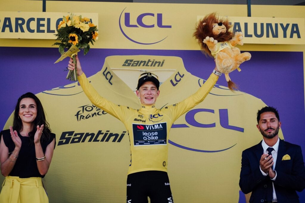 Tappa 2 Tour de France 2026: Del Toro centra la vittoria a Barcellona e ringrazia Pogacar 1 Jonas Vingegaard resta in maglia gialla dopo la tappa 2 Tour de France 2026