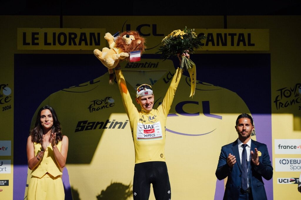 Tappa 10 Tour de France 2026: meraviglioso tris di Pogacar, a segno in maglia gialla 1 Tadej Pogacar rafforza il suo primato in classifica vincendo la tappa 10 Tour de France 2026
